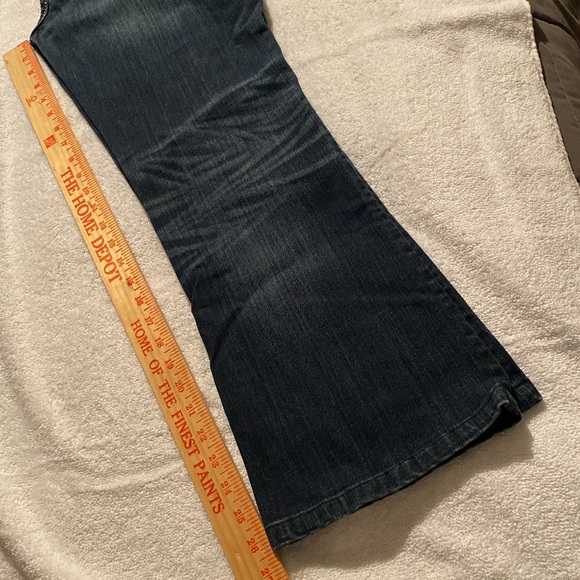 Miss Me Jeans - Picture 2 of 11